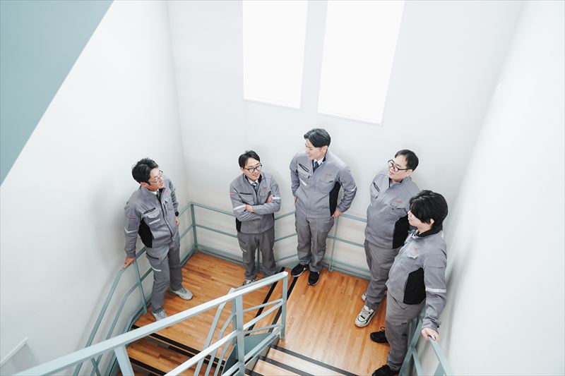 職場環境と社員の声